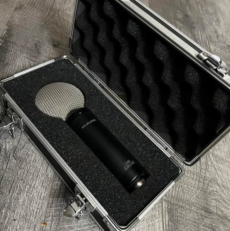 M-Audio Luna class a fet 2000 - Blk