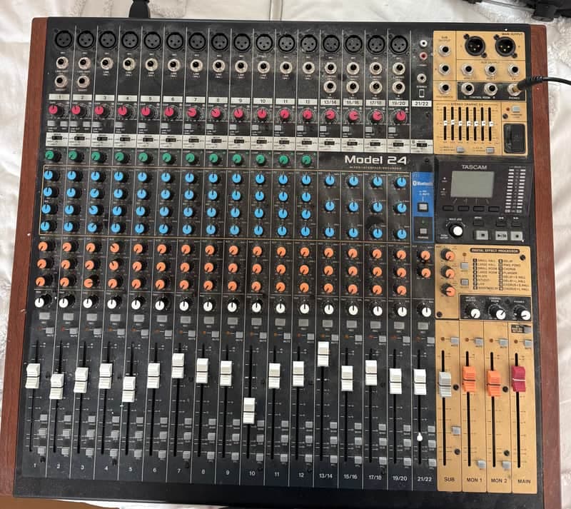 TASCAM Model 24 Multitrack Recorder / Mixer / USB Interface 2018 - Present - Black with Wood Cheeks