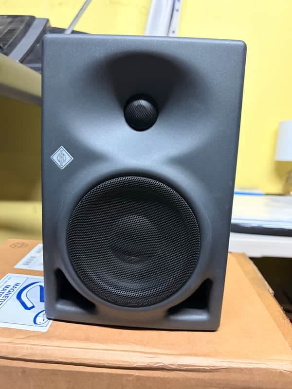 Neumann KH 120 A 5.25" Active Nearfield Studio Monitors (Pair) Gray