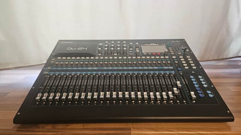 Allen & Heath QU-24
