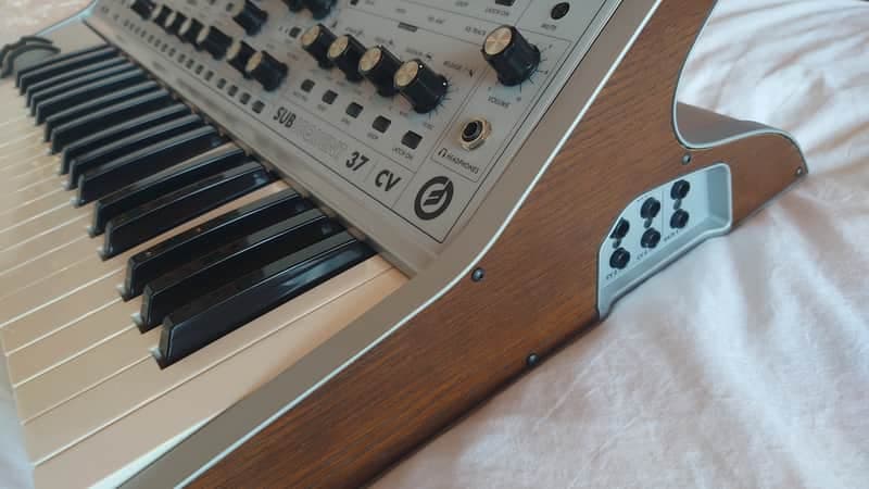 Moog Subsequent 37 CV