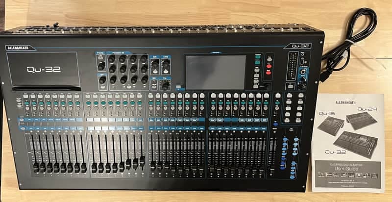 Allen & Heath QU-32 32-Channel Digital Mixer - Black