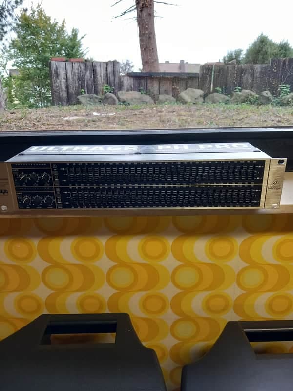 Behringer Ultragraph pro FBQ3102HD