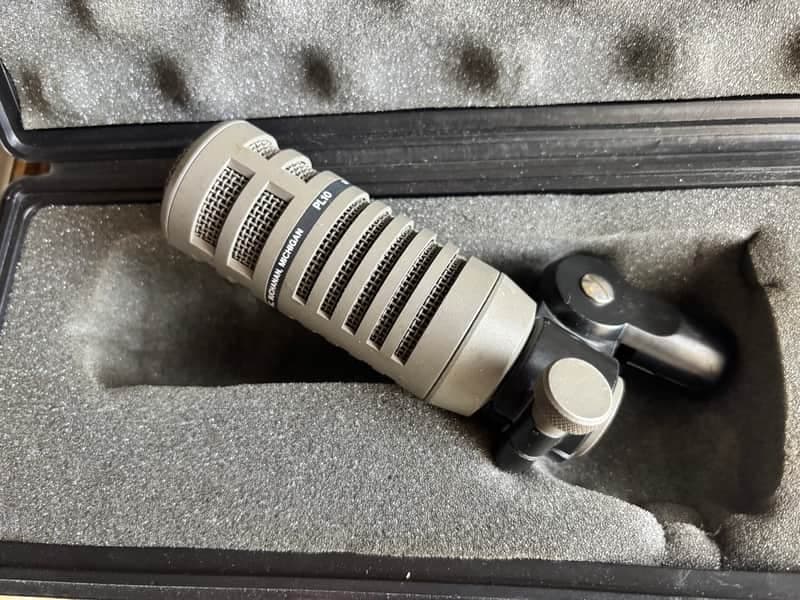 Electro-Voice PL10 Cardioid Dynamic Microphone 1980s w EV Case