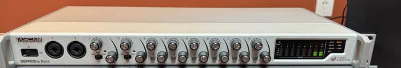 TASCAM Series 8P Dyna 8-Channel Microphone Preamp and Compressor - Silver