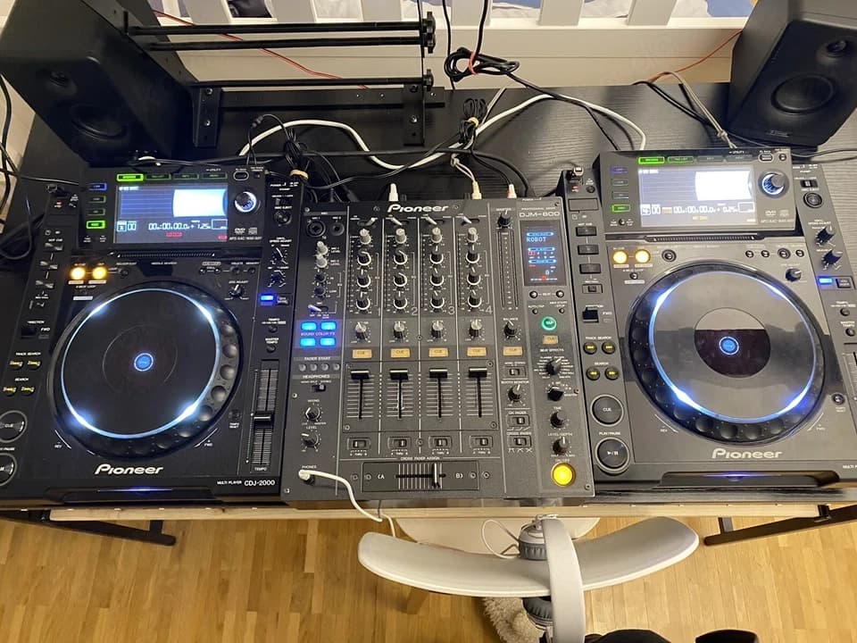 Djm 800 Pioneer+ 2x DDJ 2000 + Djm 250 km2
