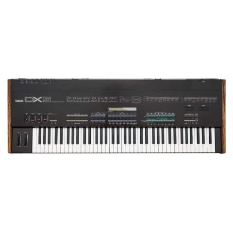 Yamaha DX5 Programmable Algorithm Synthesizer