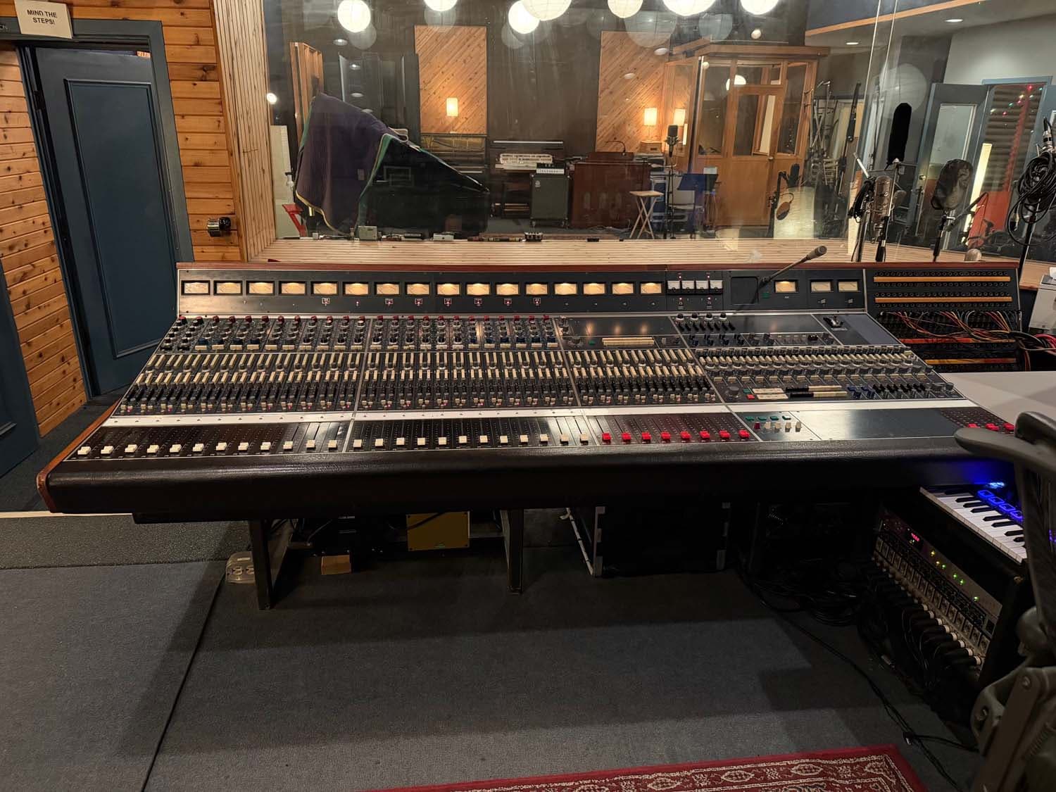 Neve 8026 MKII 24 Channel Console #A4131 (Vintage)