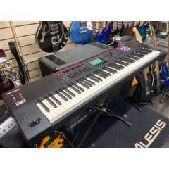 Roland FANTOM-08 88-Key Workstation Keyboard